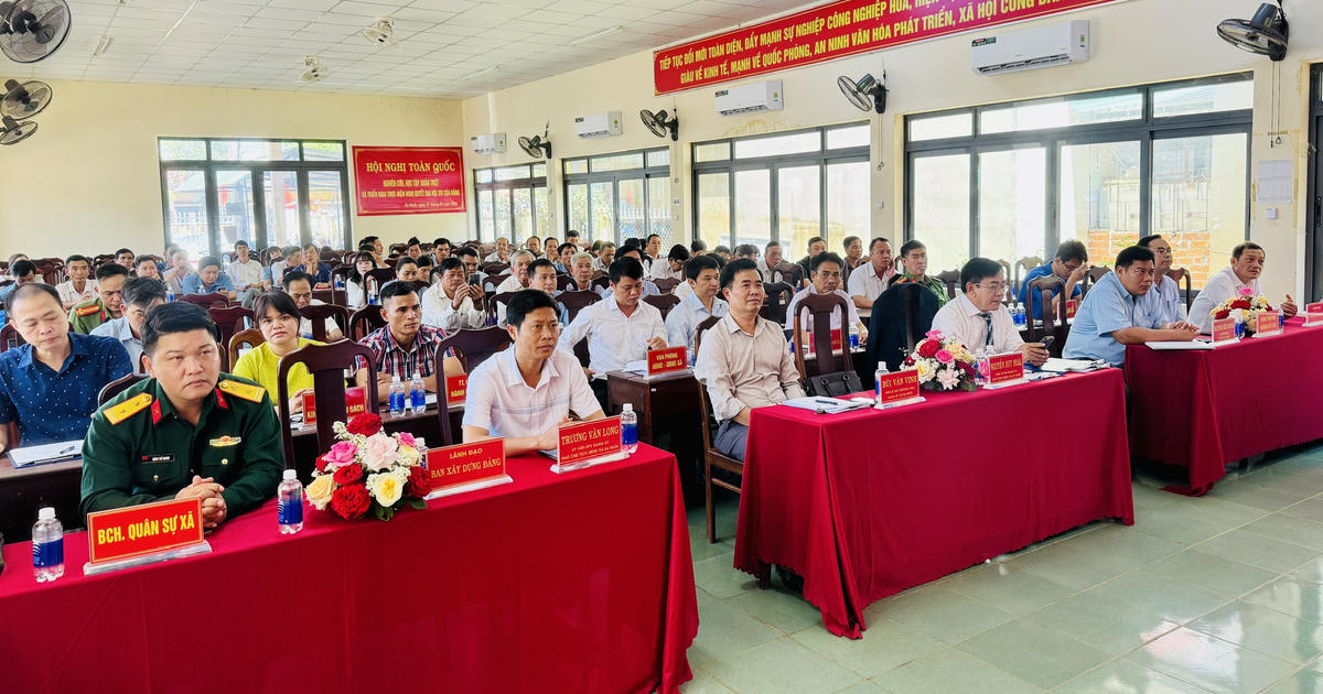 Các đại biểu dự kỳ họp.