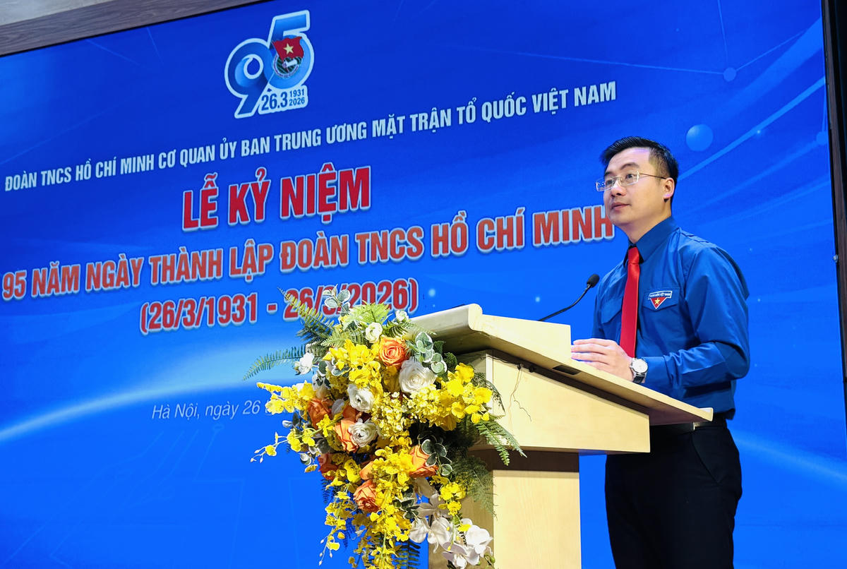 Bí thư Đoàn Thanh niên MTTQ, các đoàn thể Trung ương&nbsp;Nguyễn Nhất Linh&nbsp;phát biểu tại chương trình. Ảnh: Quang Vinh.