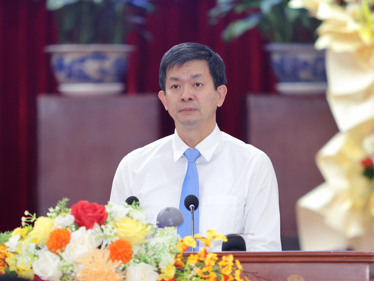 Ông Lê Quang Tùng - Ủy viên Trung ương Đảng, Bí thư Thành ủy phát biểu chỉ đạo tại kỳ họp. Ảnh: Trung Phạm&nbsp;