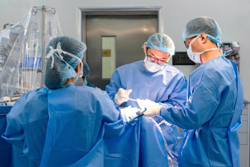 &nbsp;Ca phẫu thuật cắt toàn bộ thể chai với sự hỗ trợ của nội soi đã trả lại tuổi thơ cho bé gái 5 tuổi.