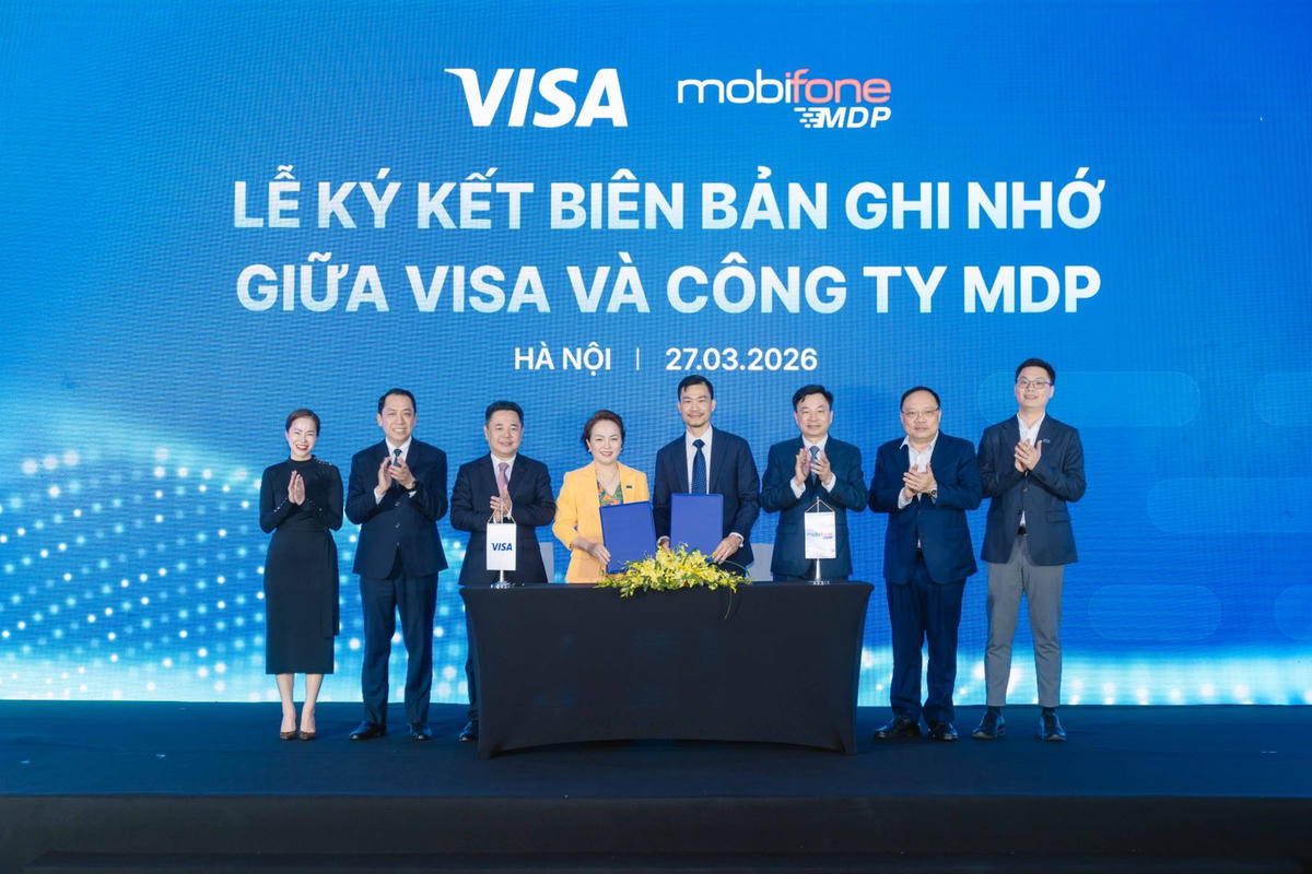 Đại diện Visa và MDP ký kết biên bản ghi nhớ hợp tác.