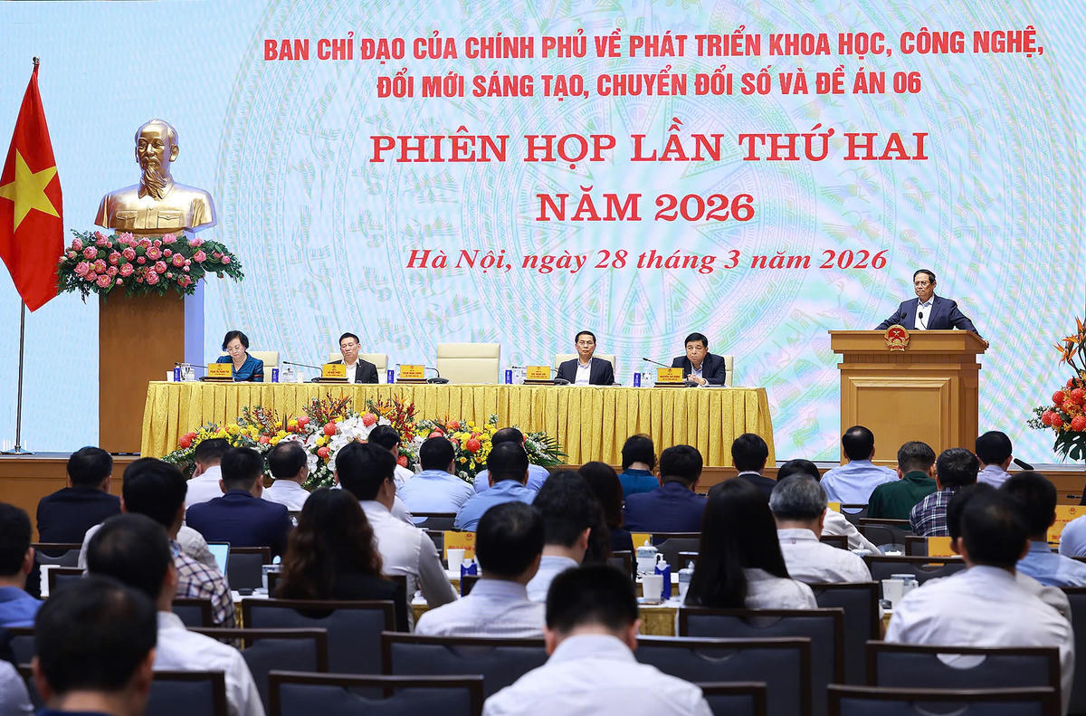 Thủ tướng chủ trì họp Ban Chỉ đạo về phát triển khoa học, công nghệ, chuyển đổi số