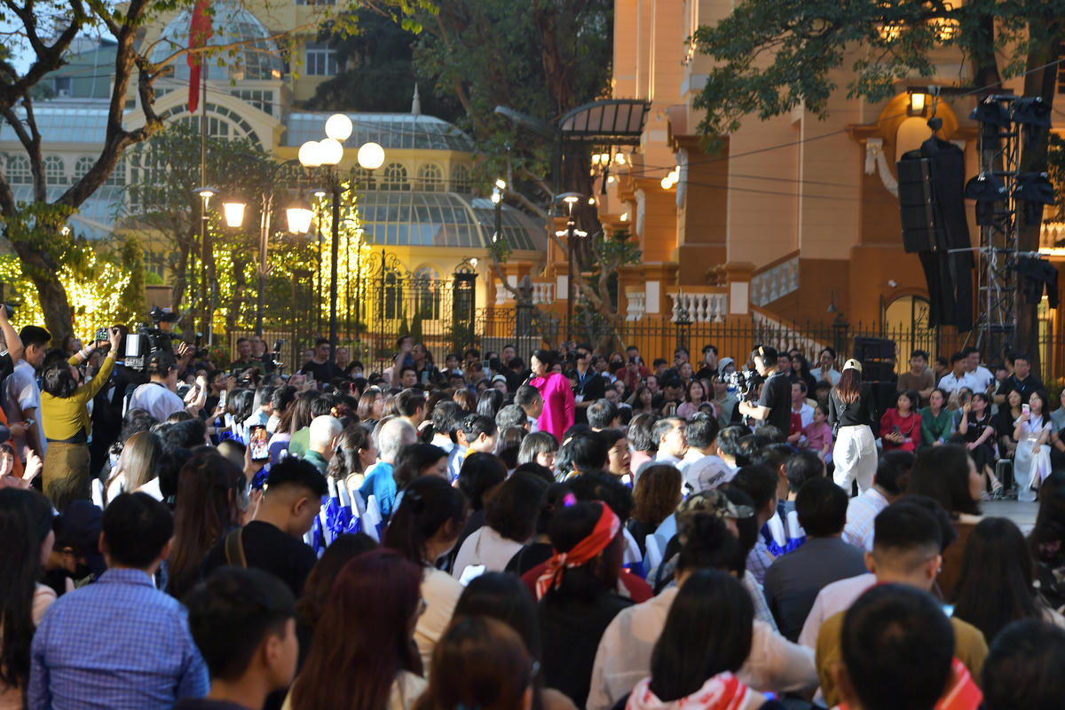 Live Concert “Hà Nội bình yên” góp phần định hình hình ảnh Hà Nội – một Thành phố sáng tạo, văn hiến, giàu chiều sâu văn hóa và đang không ngừng chuyển mình trong thời kỳ hội nhập.