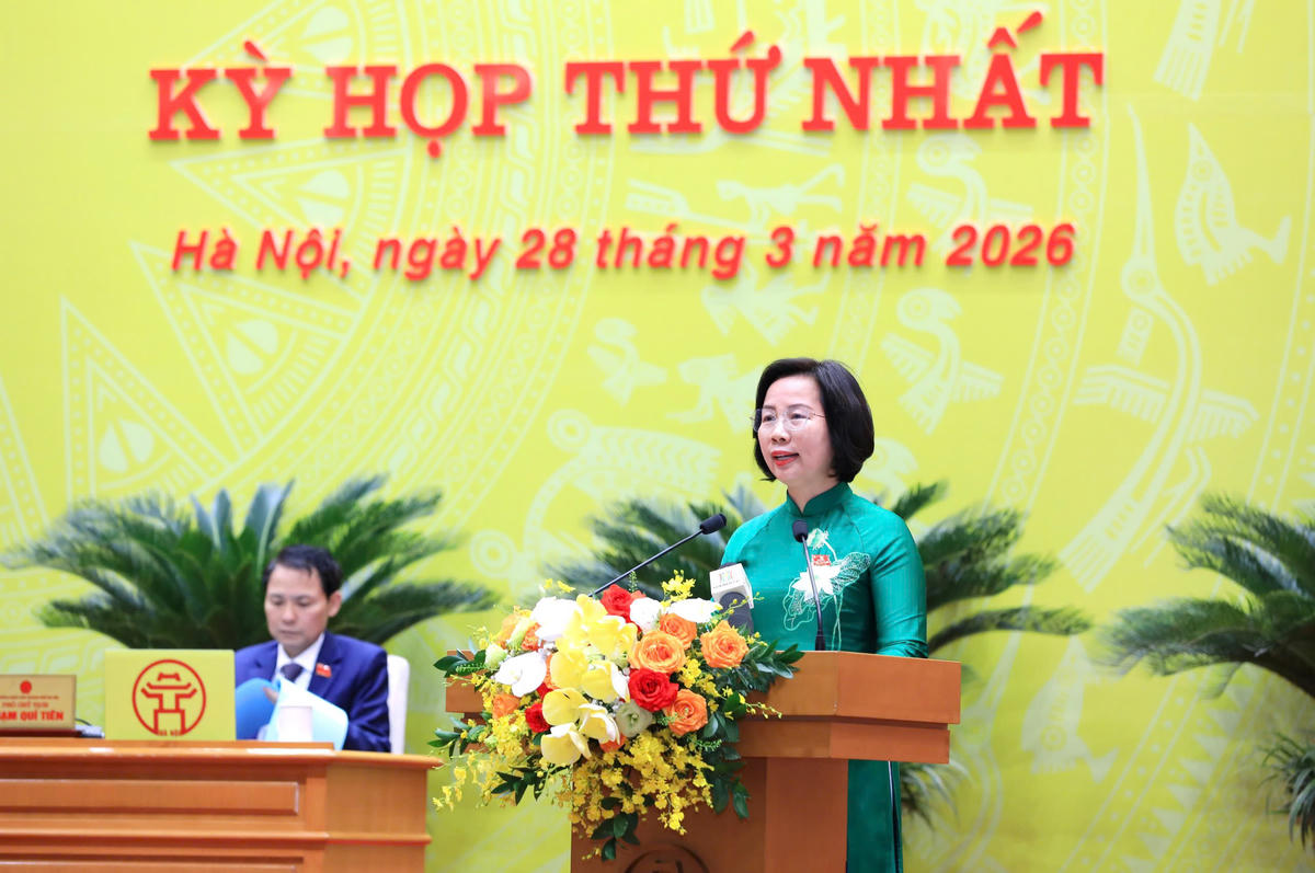 Cử tri Hà Nội kiến nghị kiểm soát giá cả các mặt hàng thiết yếu, điện, xăng dầu, thực phẩm