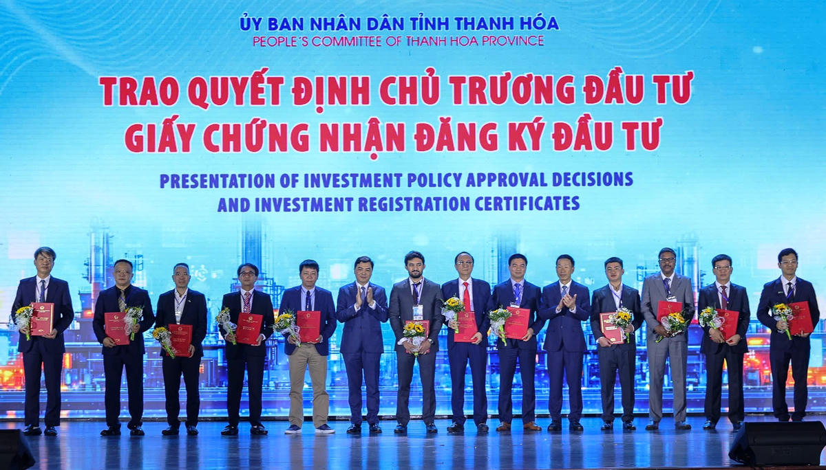 Ký kết, trao quyết định đầu tư cho 42 dự án, với tổng mức đầu tư 103 nghìn tỷ đồng tại hội nghị xúc tiến đầu tư tỉnh Thanh Hóa năm 2026.