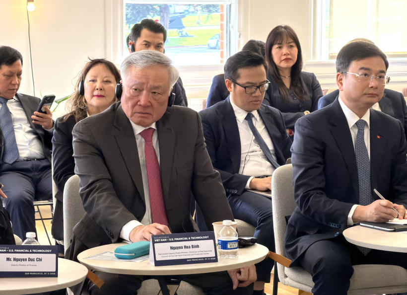 Phó Thủ tướng Thường trực Nguyễn Hòa Bình dự Tọa đàm Tài chính và Công nghệ Việt Nam – Hoa Kỳ. (Ảnh: Ngọc Quang/TTXVN).