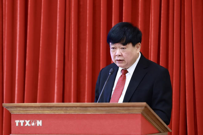 Phó Giáo sư-Tiến sỹ Nguyễn Thế Kỷ, Phó Chủ tịch Hội đồng Lý luận Trung ương nhiệm kỳ 2021-2026 phát biểu. (Ảnh: Vân Chi/TTXVN phát).