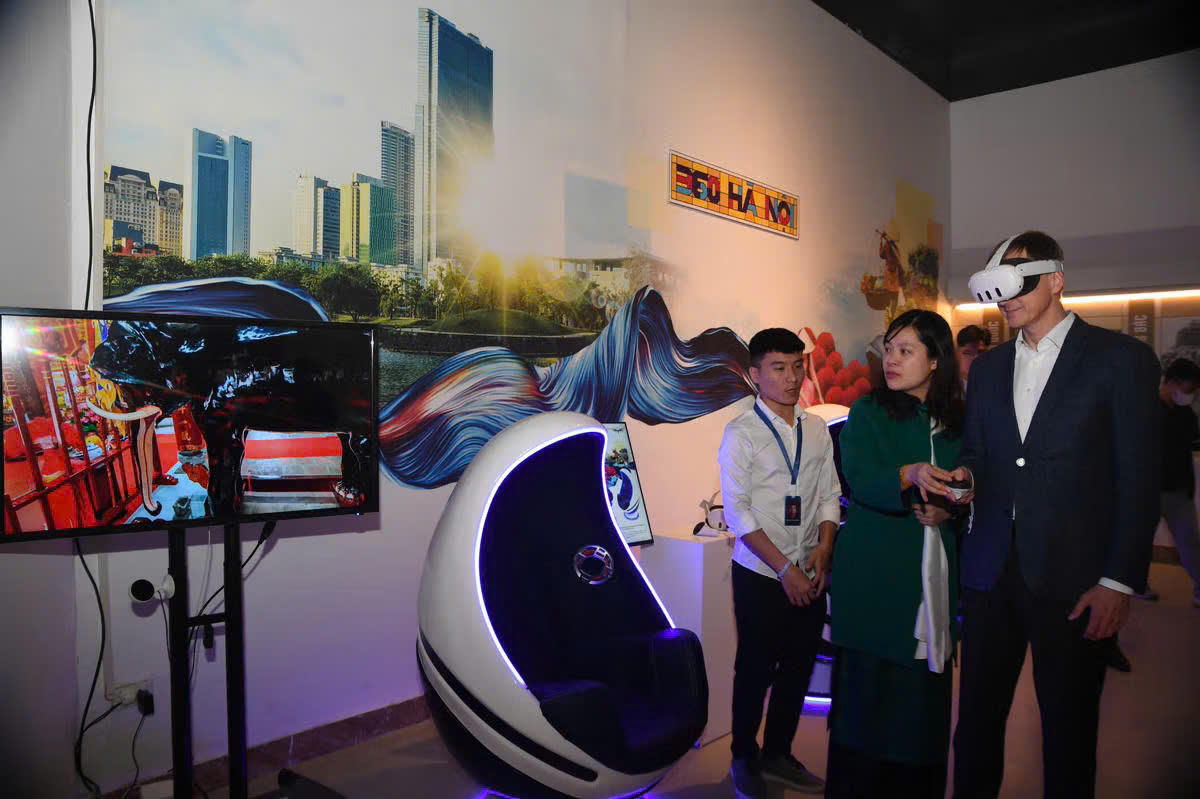 Chuyển đổi số - động lực du lịch phát triển bền vững