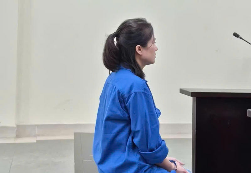 Bị cáo Vũ Thị Huyền Trang, Giám đốc&nbsp;Công ty TNHH Bizkols Entertainment tại tòa.