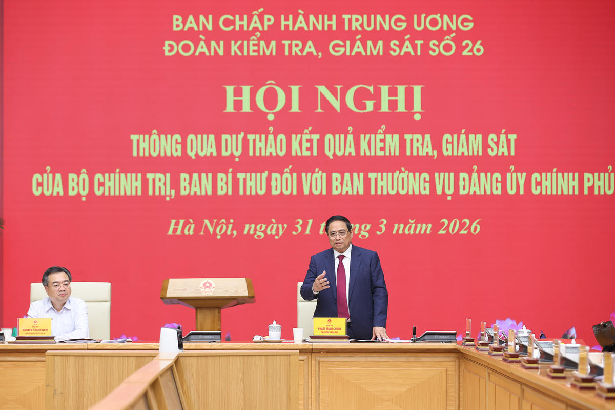 Thủ tướng Chính phủ đề nghị Đoàn kiểm tra, giám sát tiếp tục phối hợp chặt chẽ với Ban Thường vụ Đảng ủy Chính phủ bổ sung nội dung, cập nhật số liệu, hoàn thiện các báo cáo - Ảnh: VGP/Nhật Bắc