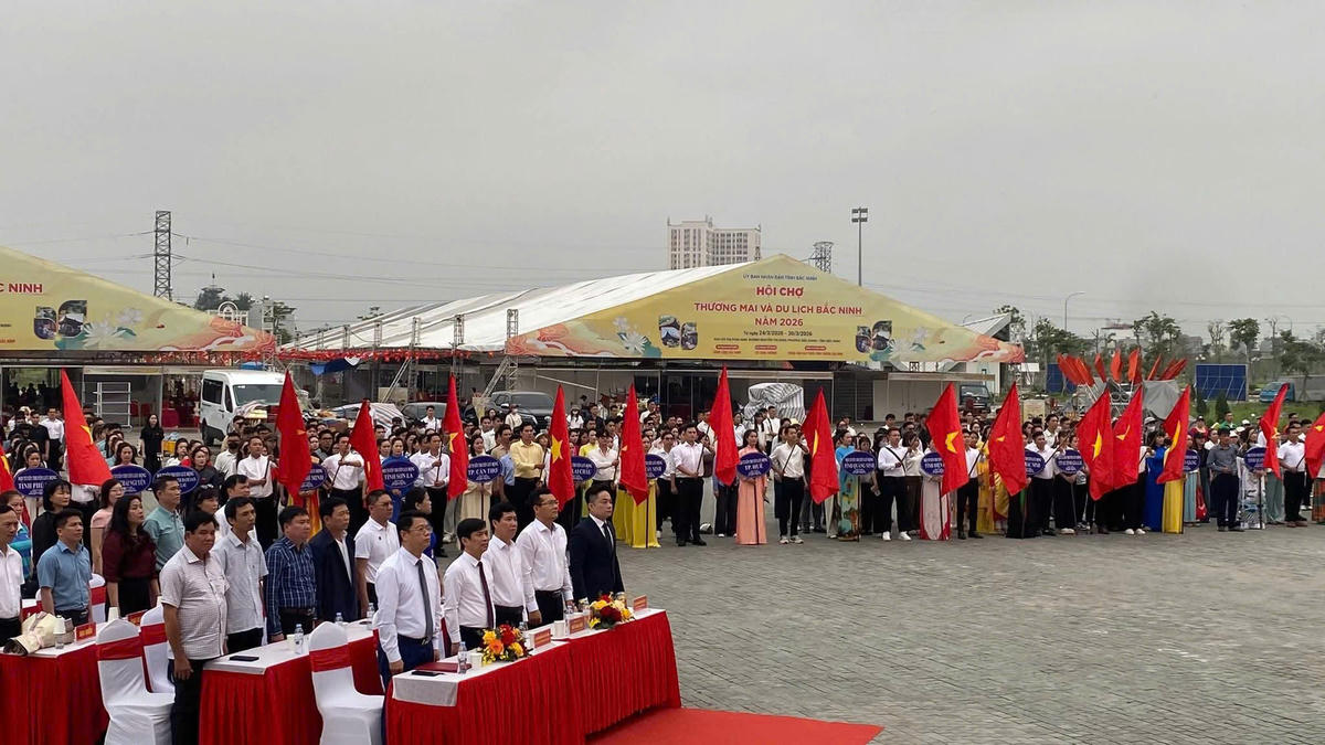 Các đại biểu tham dự Lễ xuất quân Liên hoan tuyên truyền lưu động toàn quốc