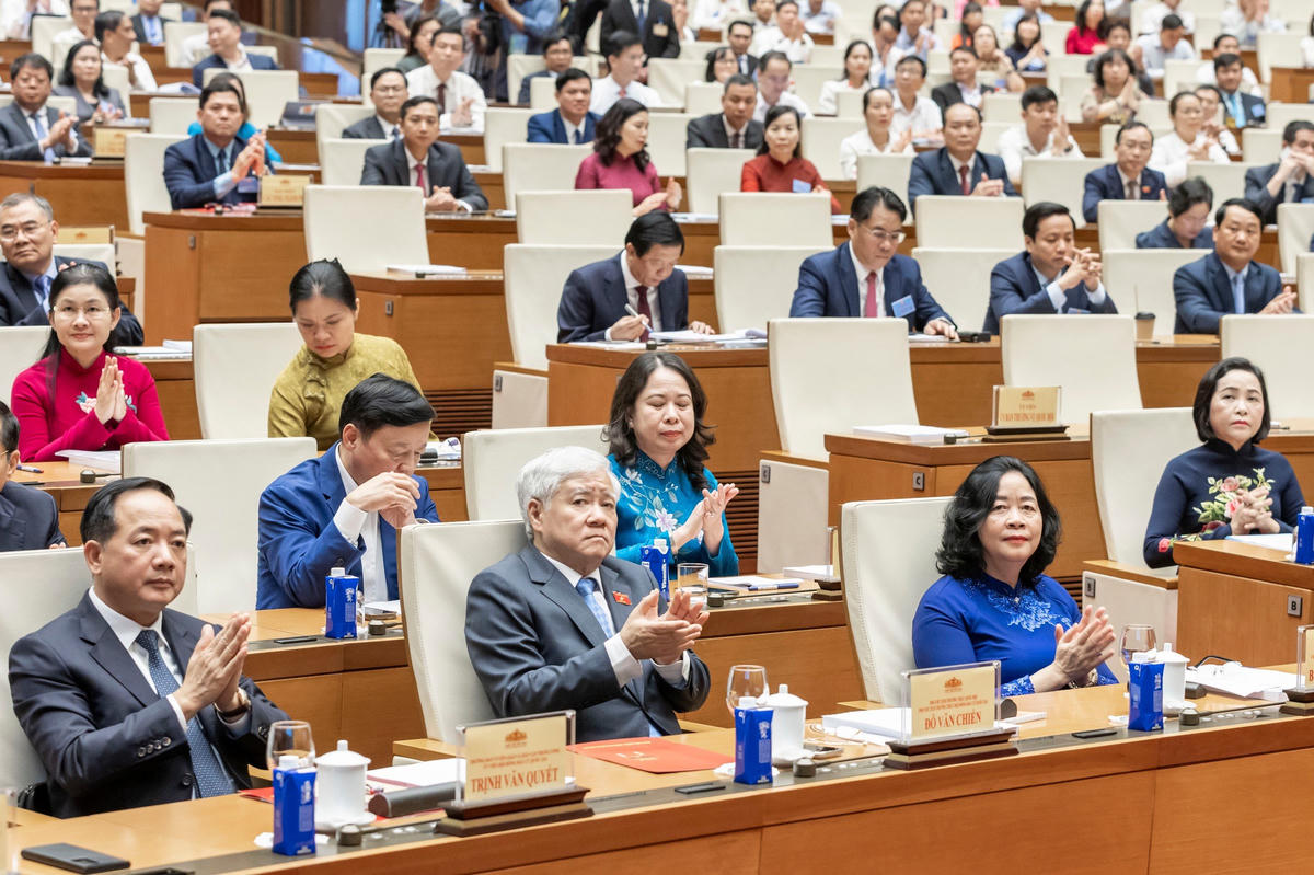 Chủ tịch UBTƯ MTTQ Việt Nam Bùi Thị Minh Hoài, Phó Chủ tịch Hội đồng bầu cử quốc gia tham dự hội nghị (Ảnh: Quang Vinh)