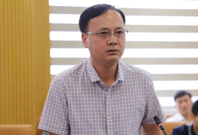 Ông Phan Quang Minh, Phó Cục trưởng Cục Chăn nuôi và Thú y (Bộ NNMT) thông tin tại buổi Họp báo. Ảnh: NN