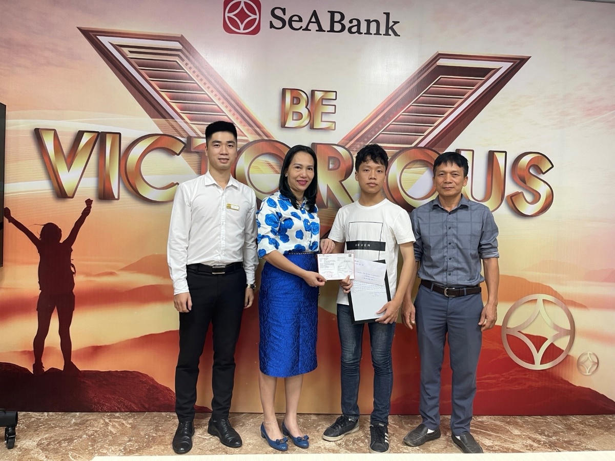 Sau nhiều năm nhận học bổng từ Quỹ SeADreams, em Khôi đạt ước mơ trở thành sinh viên Đại học Quốc gia Hà Nội