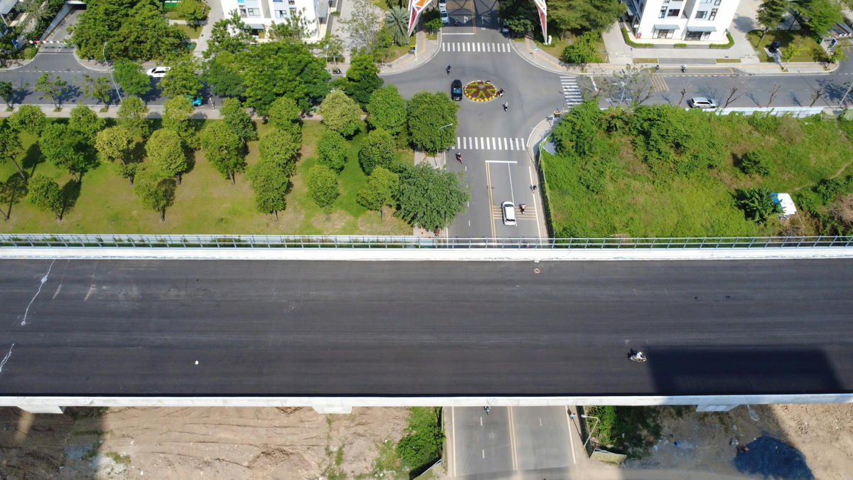 Trước đó, hồi cuối năm 2025, TP Hồ Chí Minh đã thông xe kỹ thuật một số đoạn của dự án Vành đai 3 TP Hồ Chí Minh và chủ đầu tư cam kết sẽ thông xe, đưa vào khai thác dịp 30/4 này. Ảnh: Đ.Xá.&nbsp;