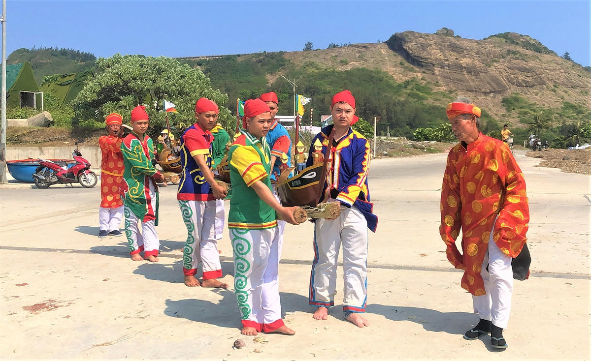 Một nghi thức tại buổi lễ. Ảnh: TT.