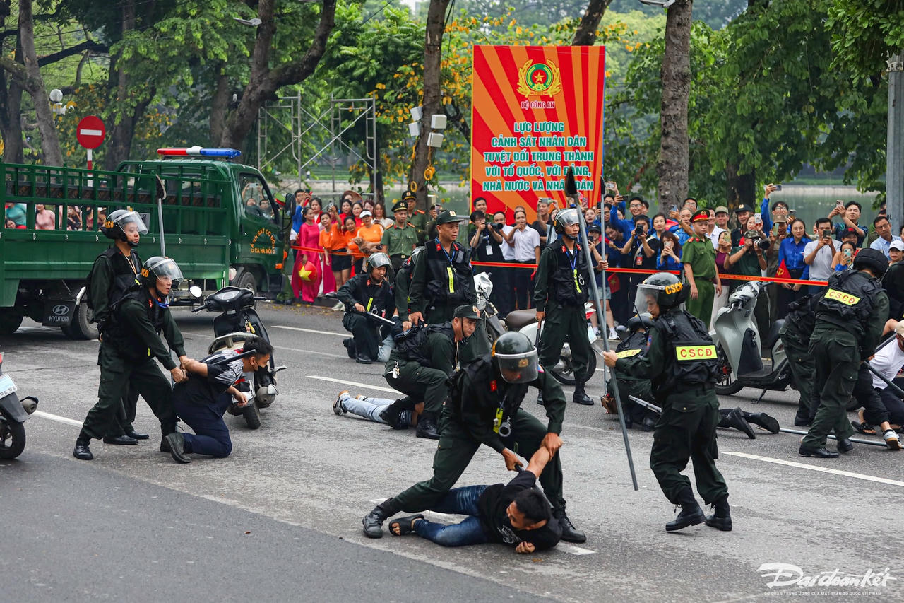 diễu binh113