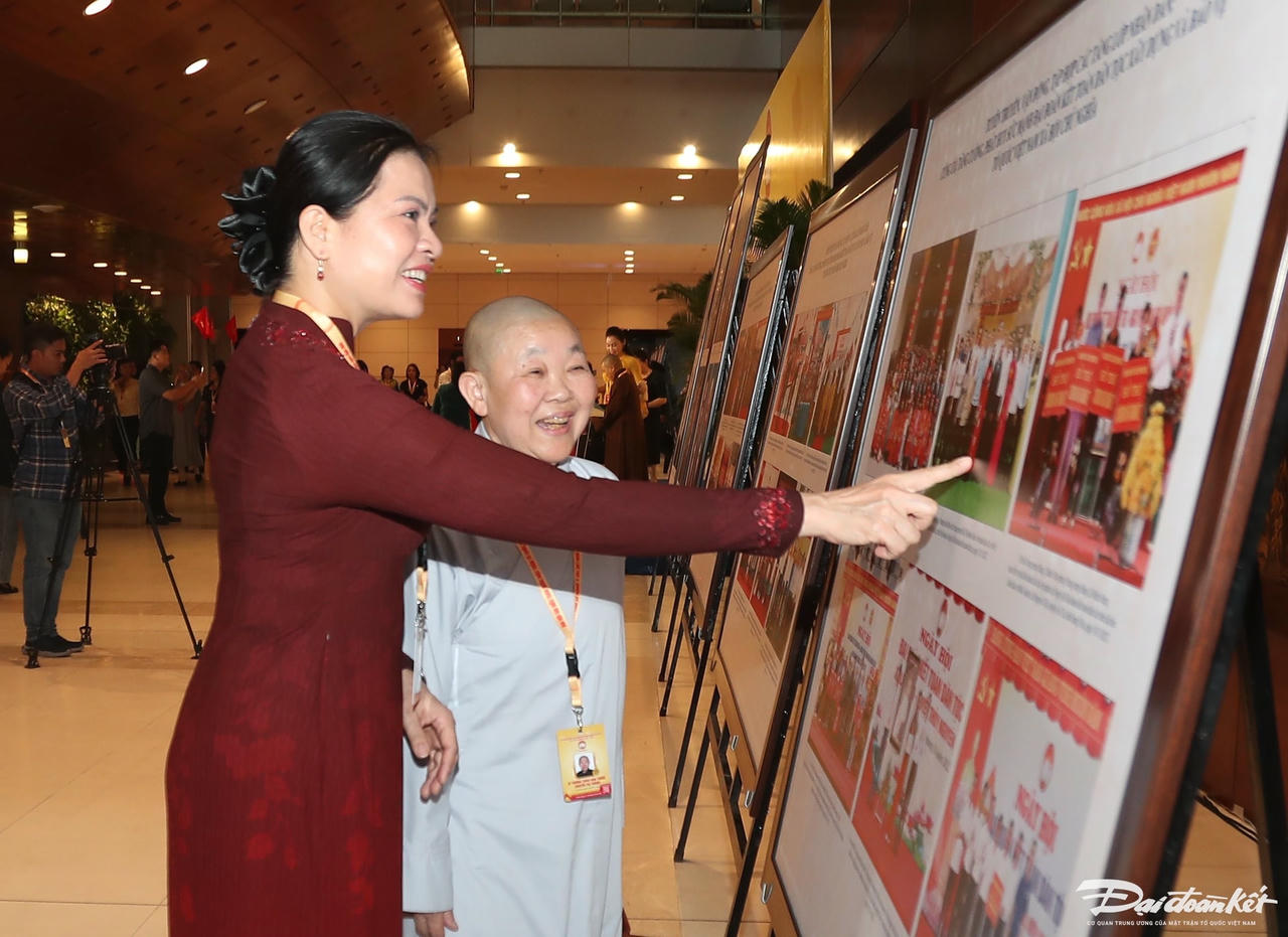 trien_lam-le-khanh9.jpg