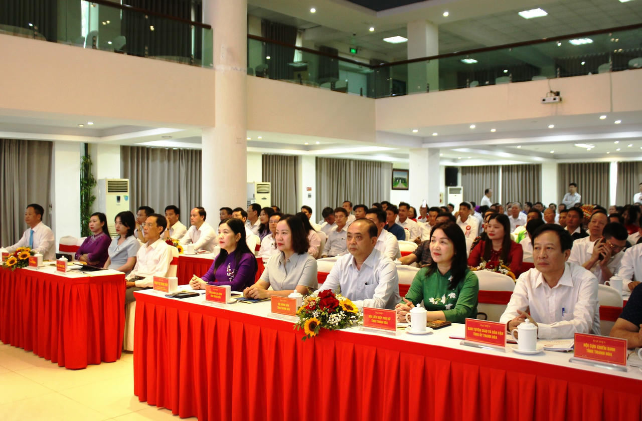 Biểu dương 3