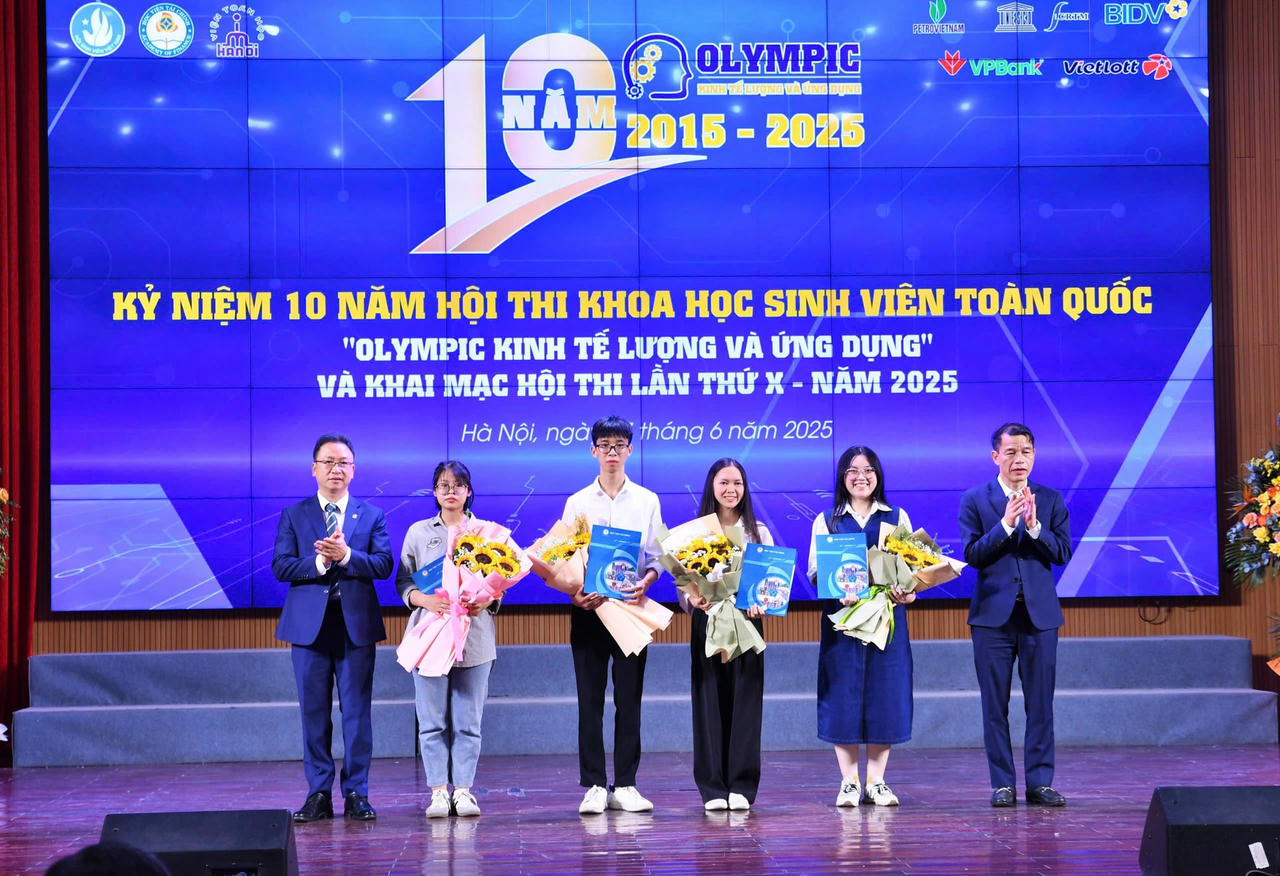 z6684404878375_aacfbe6bd61a66f74593b8c3078abf3a.jpg