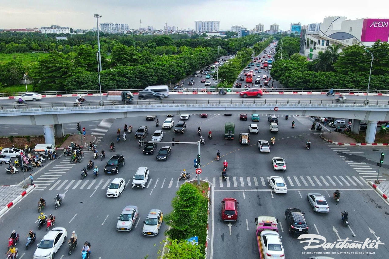 nut_giao_co_linh-le-khanh6.jpg