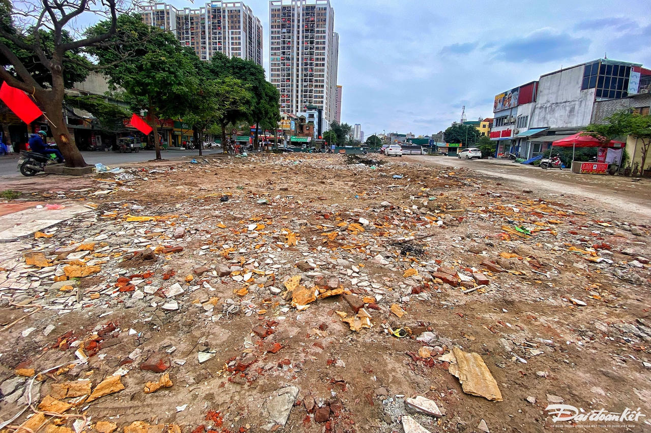 W_vanh_dai_2-5-le-khanh5.jpg