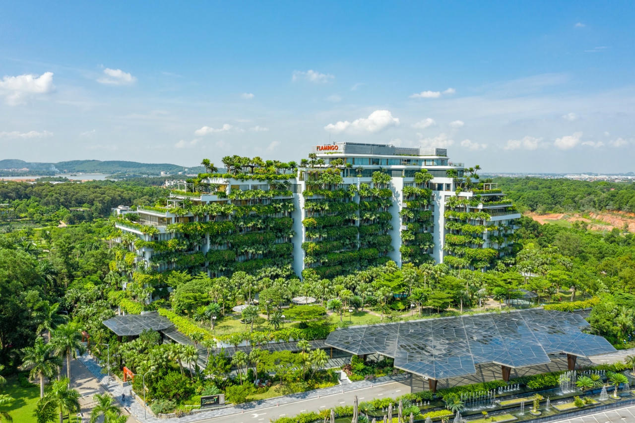 Flamingo Đại Lải là “ngôi nhà thứ hai”, địa điểm du lịch nghỉ dưỡng nổi tiếng thường xuyên kín phòng mỗi dịp cuối tuần, nghỉ lễ. Nguồn: Flamingo Holding Group.