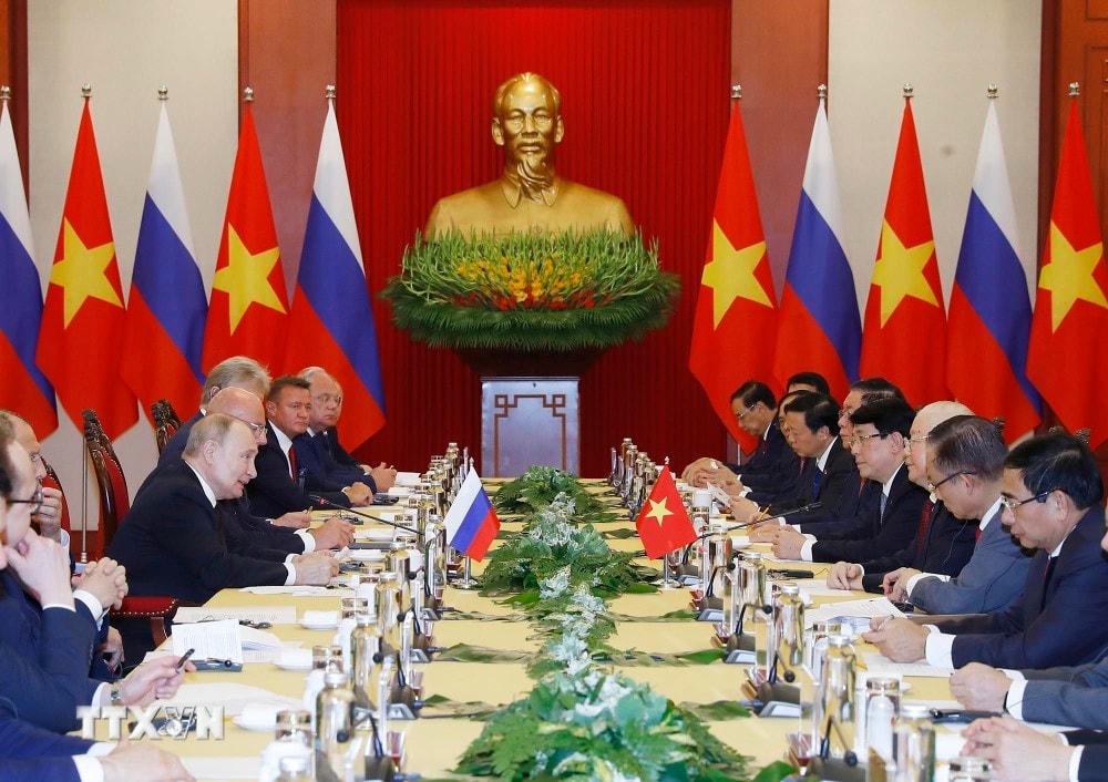 TTXVN_2006TongbithuTongthongVietnamNga8.jpg