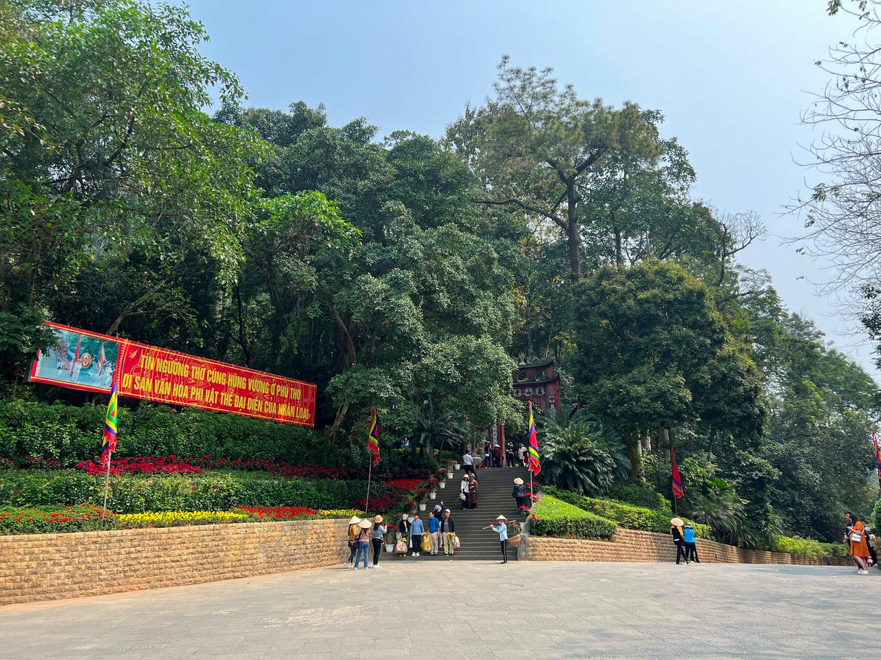 anh chinh bai chinh