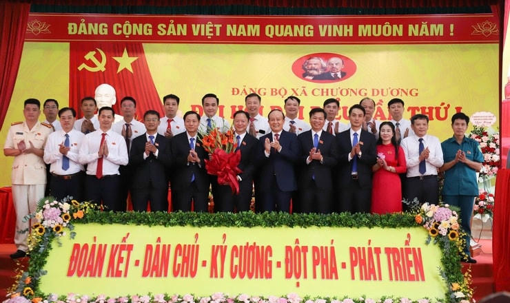 chúc mừng 20-8