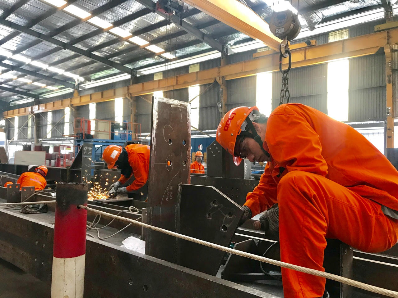 Nhờ có chính sách hợp lý mà Bình Dương đã thu hút được khá đông lao động từ khắp nơi về cống hiến cho tỉnh nhà.