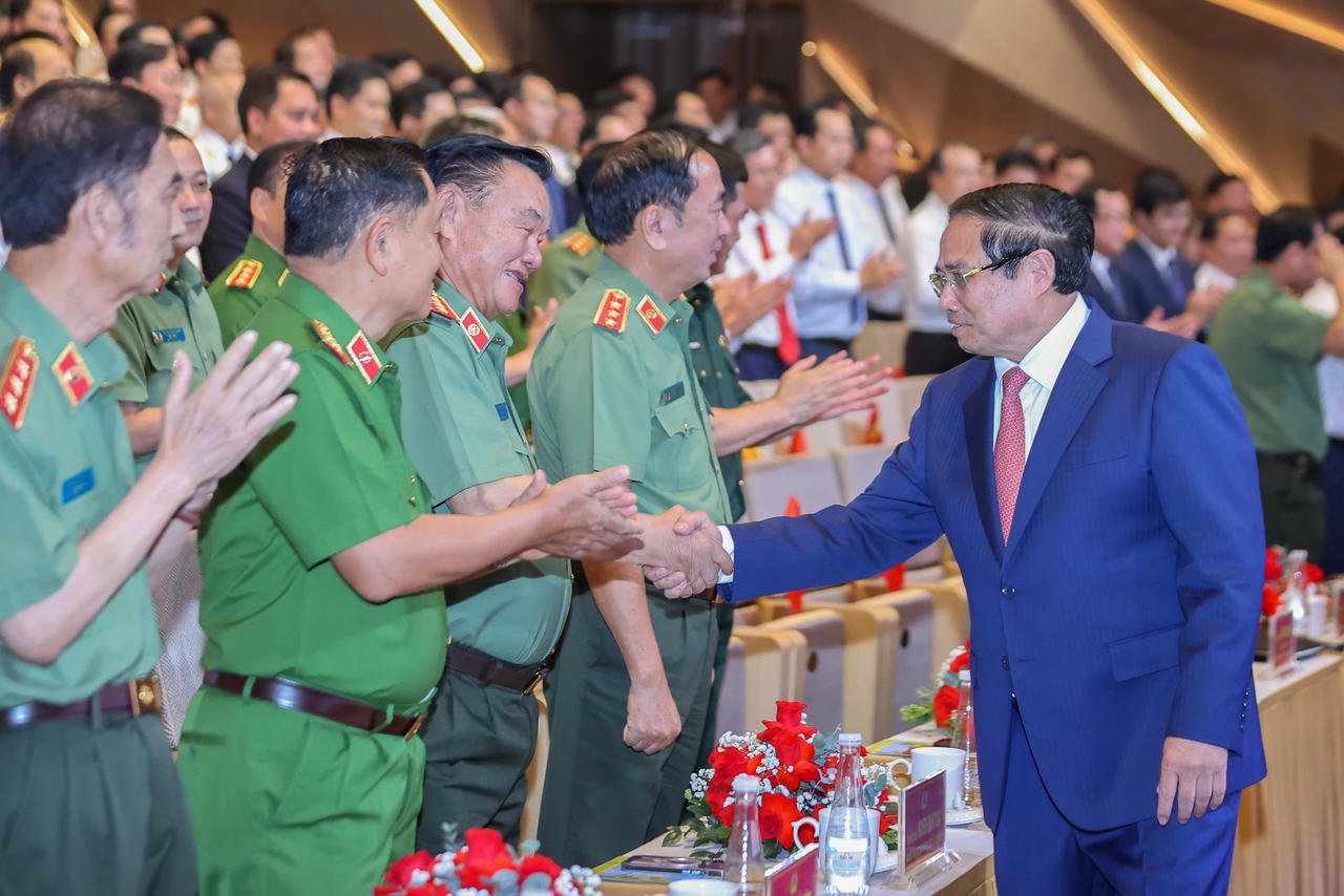 80 NĂM CÔNG AN NHÂN DÂN VIỆT NAM VỚI SỰ NGHIỆP XÂY DỰNG VÀ PHÁT TRIỂN KINH TẾ - XÃ HỘI CỦA ĐẤT NƯỚC- Ảnh 1.