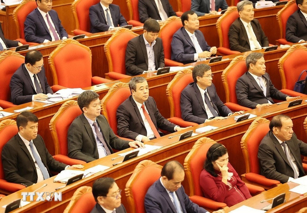 Các đại biểu dự phiên bế mạc Hội nghị lần thứ 9 Ban Chấp hành Trung ương Đảng khóa XIII. (Ảnh: Trí Dũng/TTXVN) ttxvn_hoi nghi trung uong 10_resize.jpg
