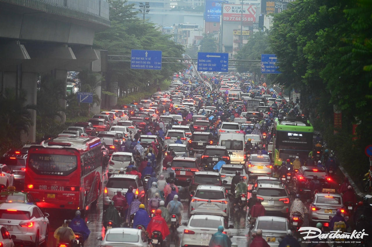 tac_duong-le-khanh10.jpg