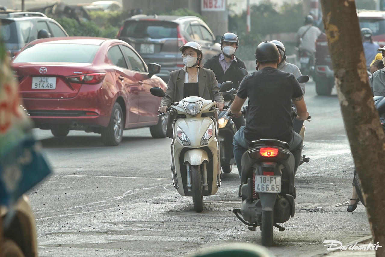 nguoc_chieu-le-khanh11.jpg
