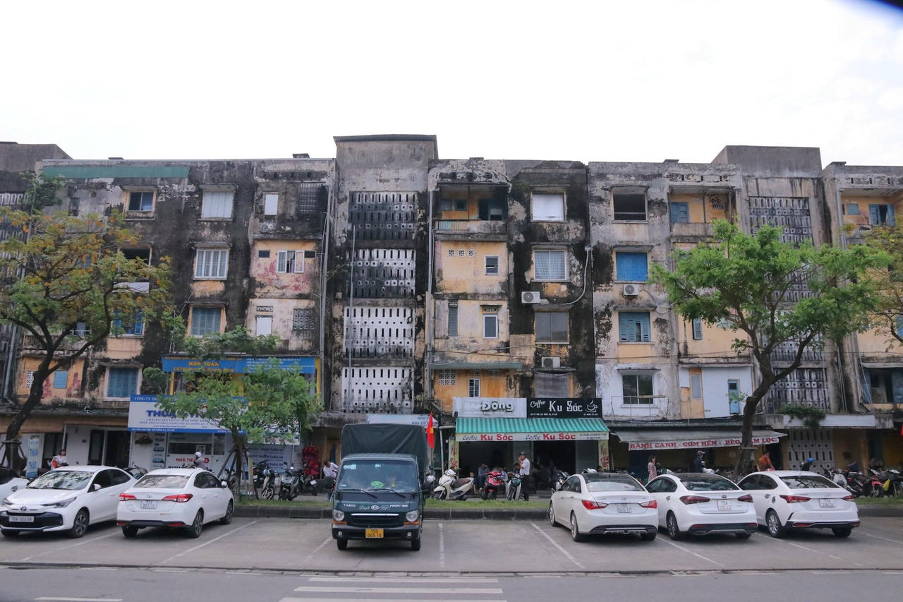 anh-bai-duoi(3).jpg