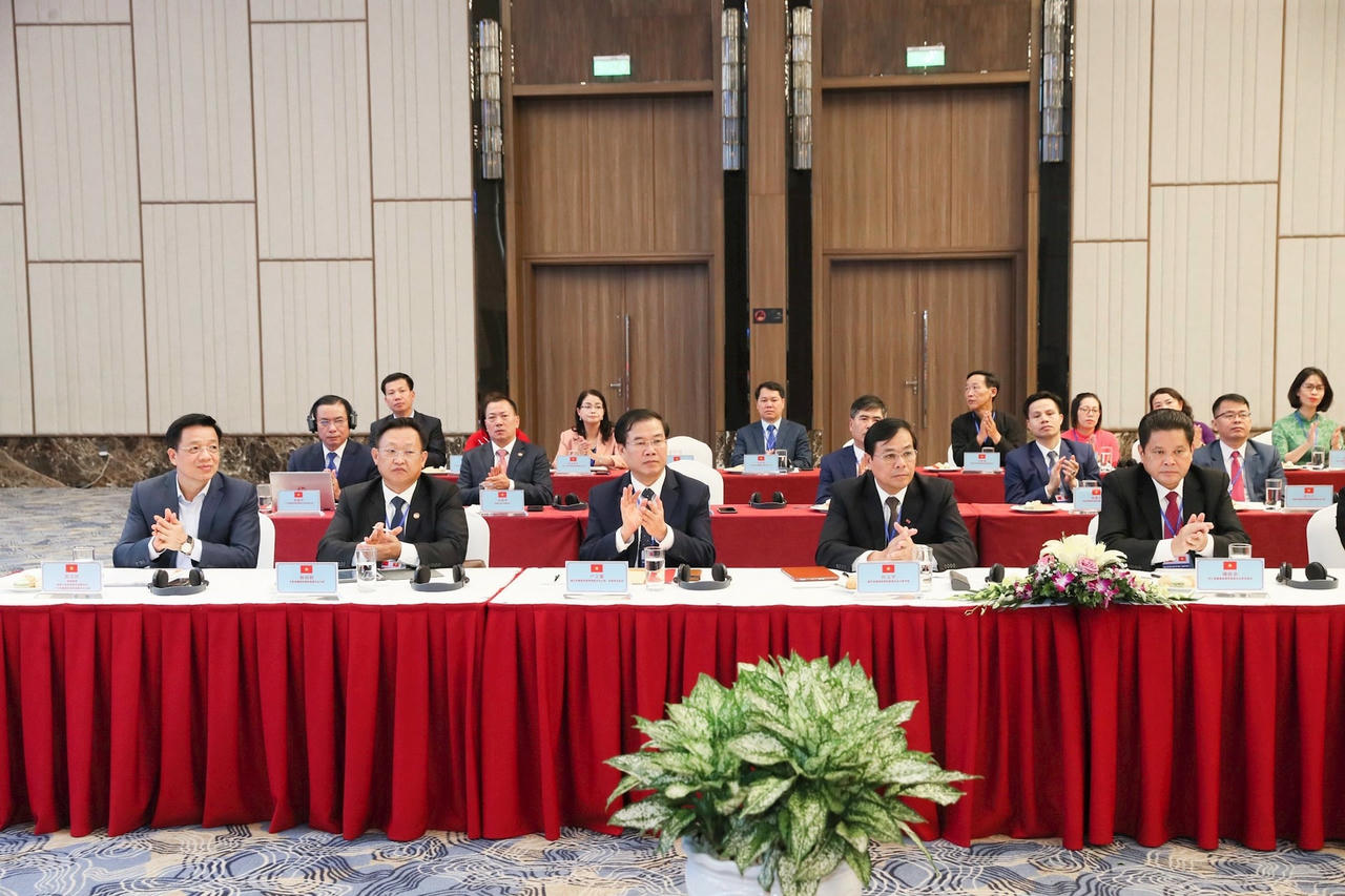 ec742cfdafe906b75ff8.jpg