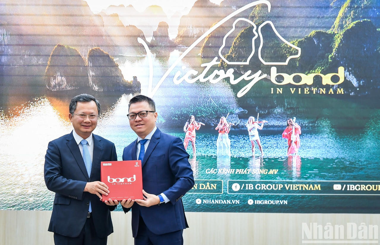 Ra mắt MV