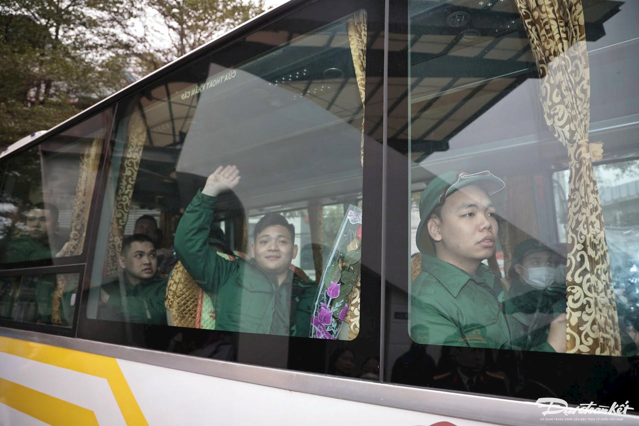 ban_giao_quan-le-khanh58.jpg