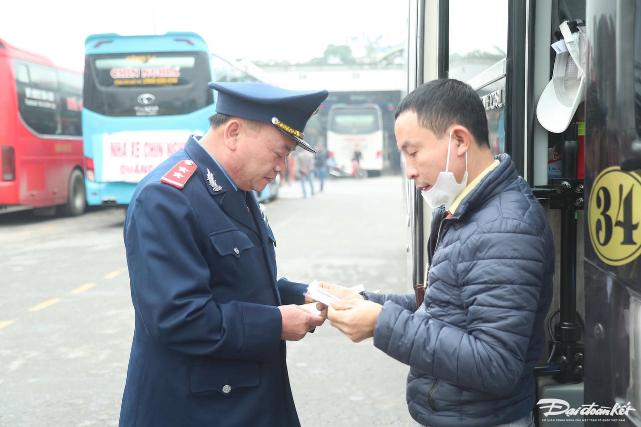 W_kiem_tra_ben_xe-le-khanh14.jpg