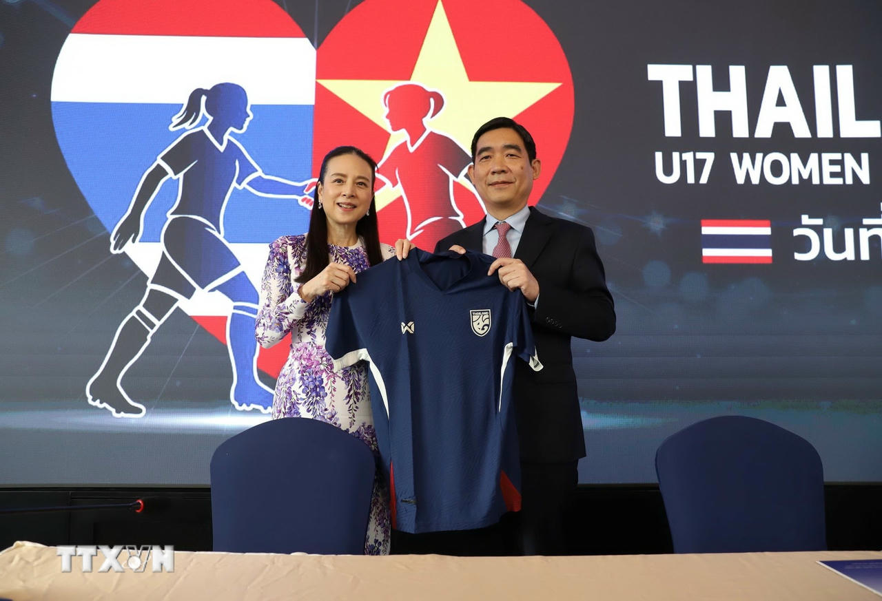 ttxvn-thuc-day-ngoai-giao-nhan-dan-thai-lan-viet-nam-qua-bong-da-14.jpg