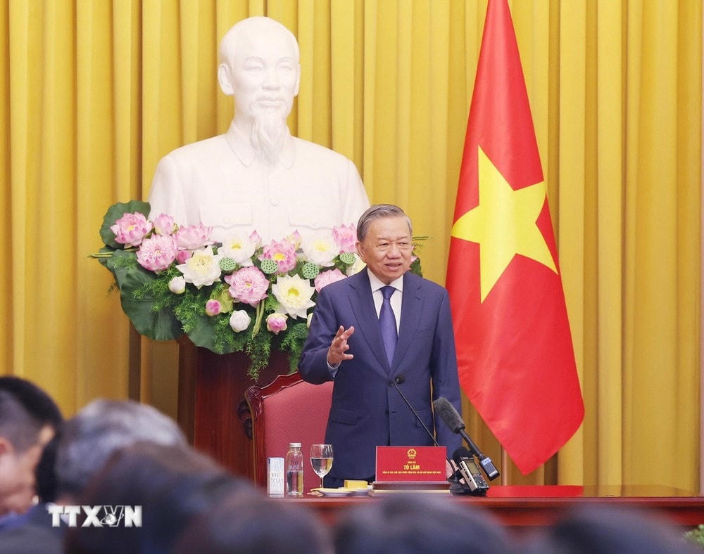 Tổng Bí thư, Chủ tịch nước Tô Lâm phát biểu chỉ đạo. (Ảnh: Lâm Khánh/TTXVN) ttxvn_bo nhiem dai su (6).jpg