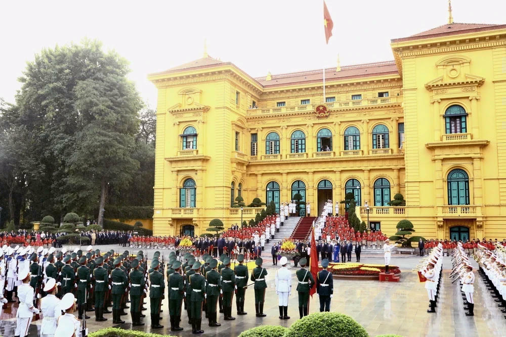 Quang cảnh Lễ đón Tổng Bí thư, Chủ tịch nước Trung Quốc Tập Cận Bình. (Ảnh: Lâm Khánh/TTXVN) ttxvn-le-don-ong-tap-can-binh-1-3244.jpg