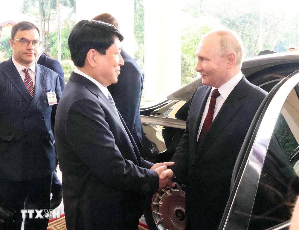 TTXVN_2006TongbithuTongthongVietnamNga11.jpg