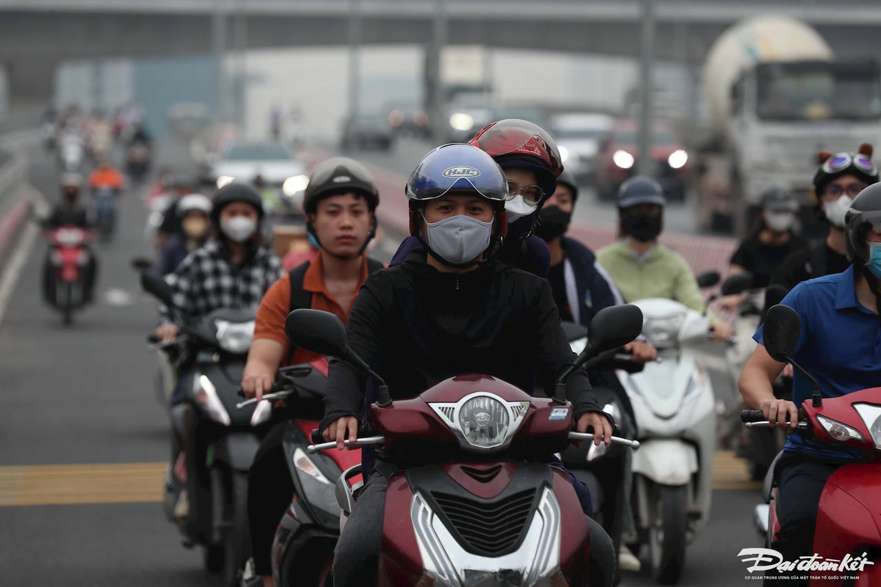 cau_vuot_mai_dich-le-khanh48.jpg