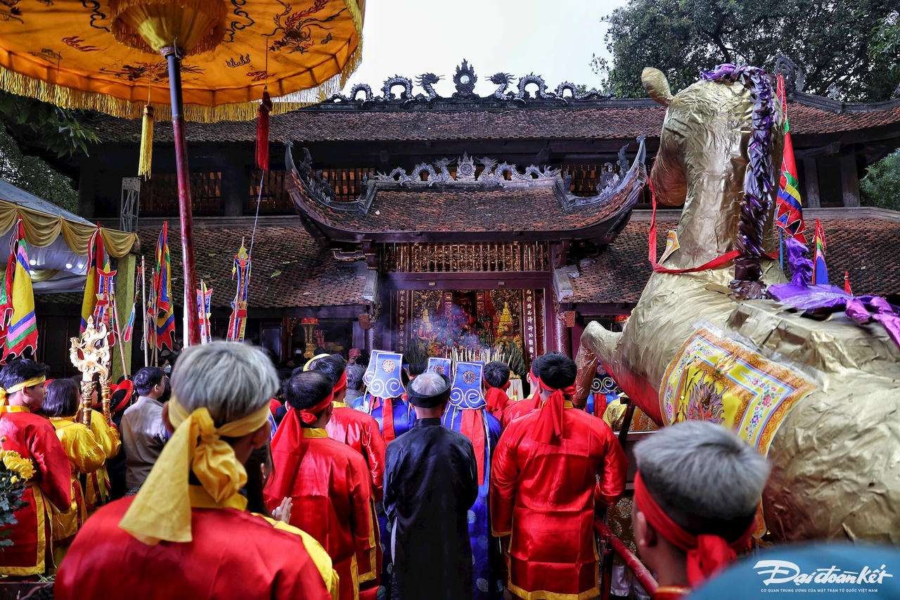 W_hoi_giong_soc_son-le-khanh3.jpg