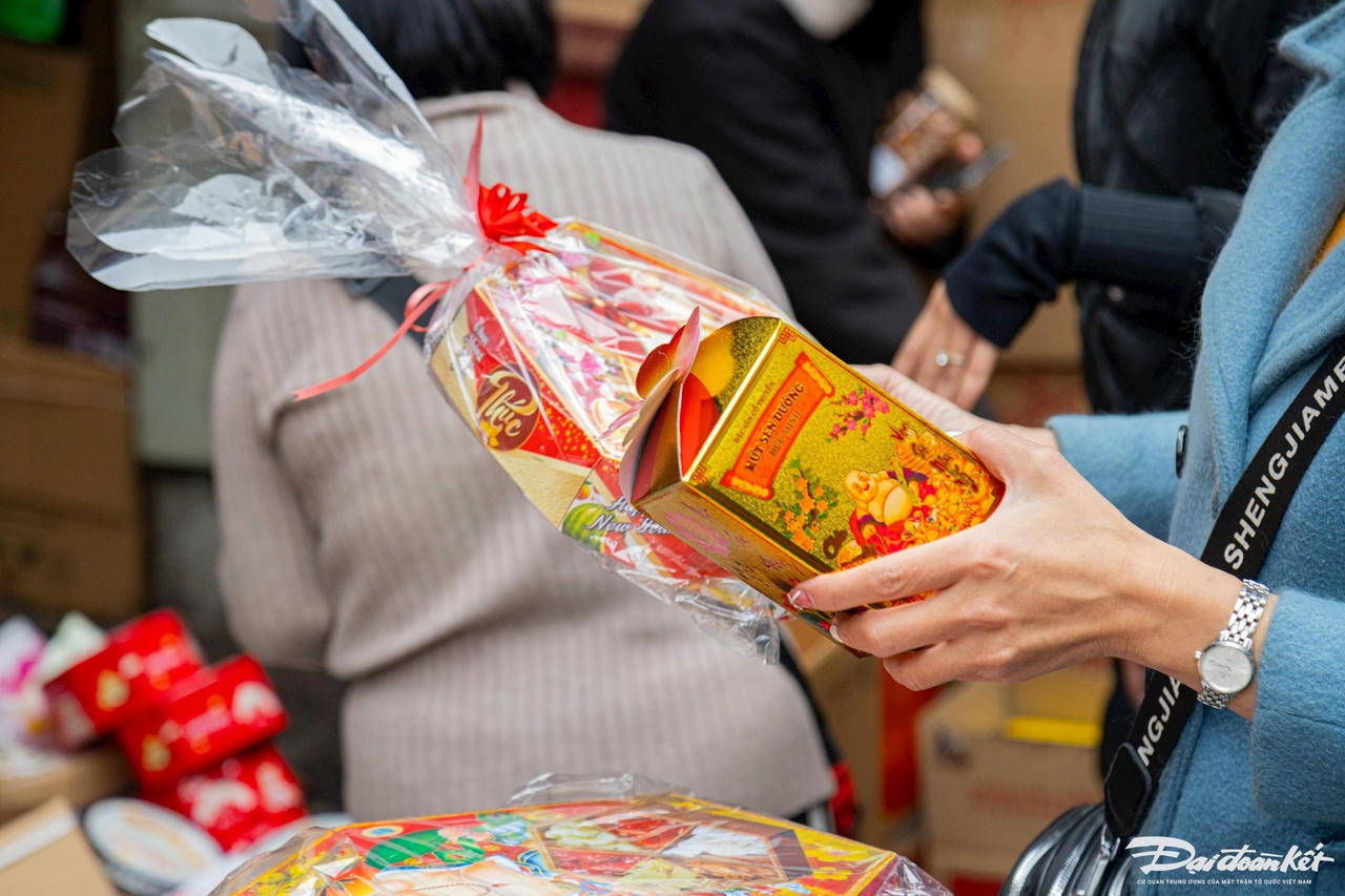 W_pho_banh_keo-le-khanh35.jpg