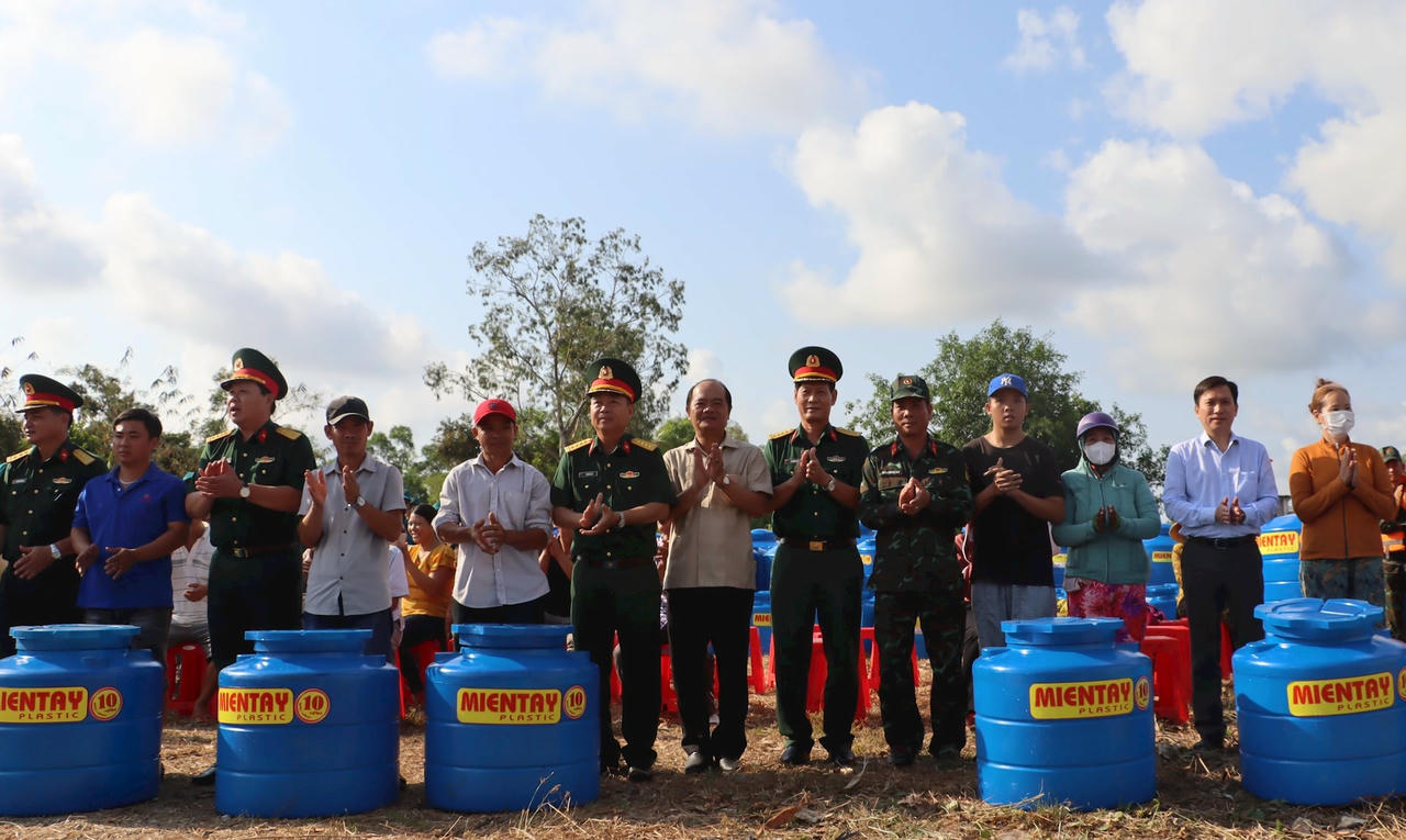quan-khu-9-cap-nuoc-sach-4.jpg
