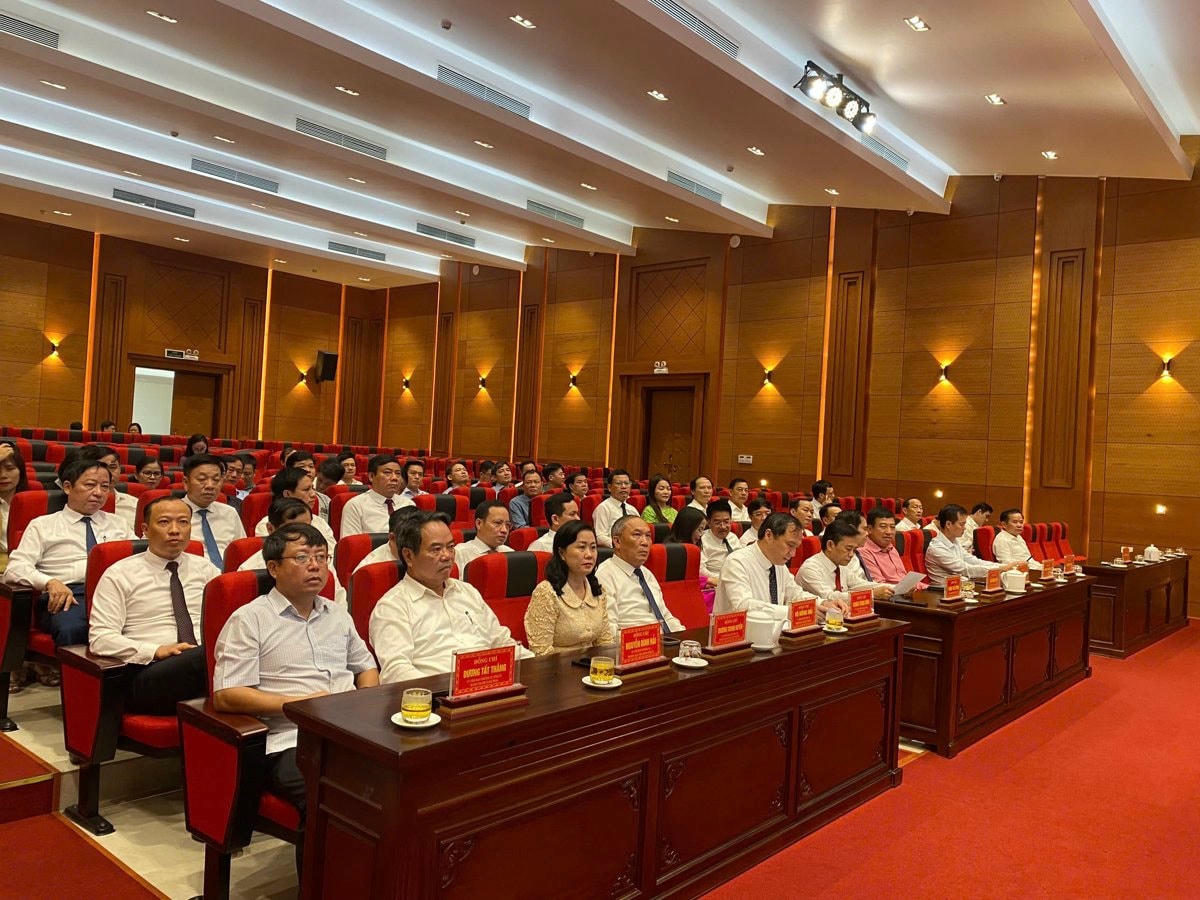 hội_nghị copy