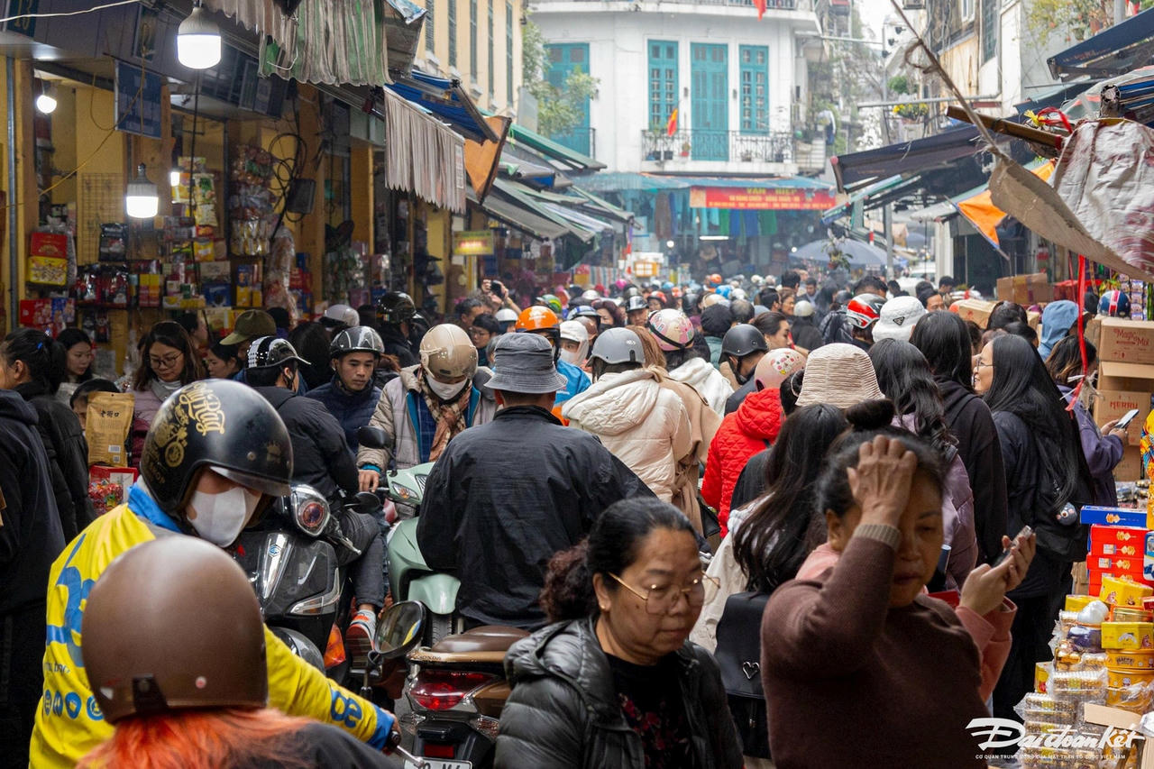 W_pho_banh_keo-le-khanh19.jpg